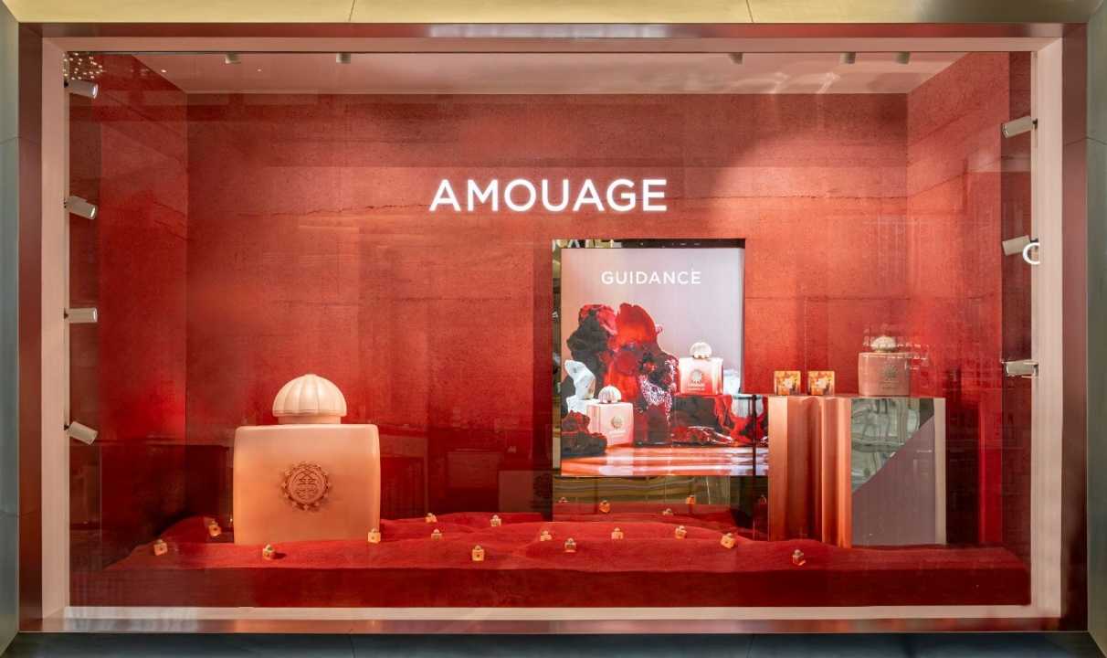 AMOUAGE橱窗